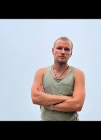 Leo Dee